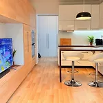 Apartment Quiet, Cozy And Sunny In The Absolute Center Bratislava