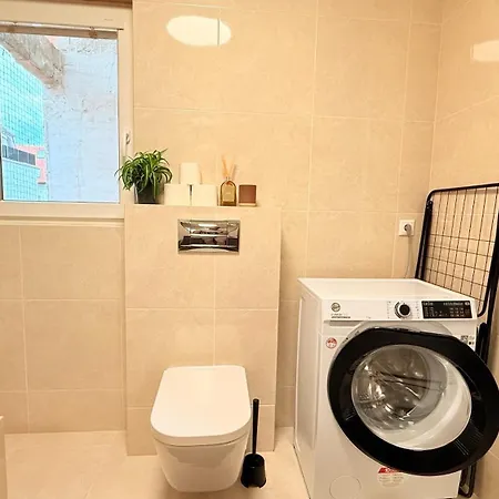 Apartamento Quiet, Cozy And Sunny In The Absolute Center