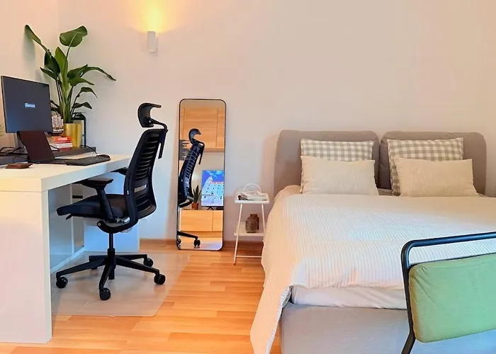 Quiet, Cozy And Sunny In The Absolute Center Apartmán Bratislava