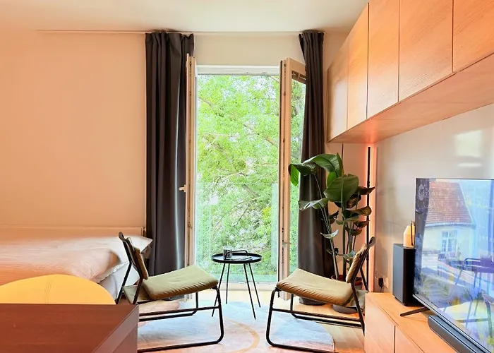 Quiet, Cozy And Sunny In The Absolute Center Apartamento Bratislava