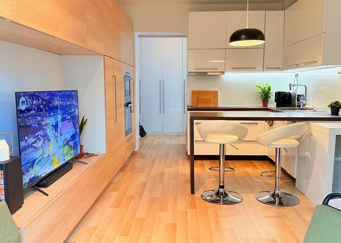 Apartmán Quiet, Cozy And Sunny In The Absolute Center Bratislava