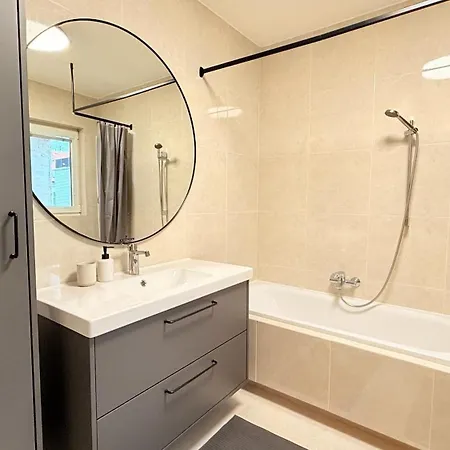 Apartman Quiet, Cozy And Sunny In The Absolute Center