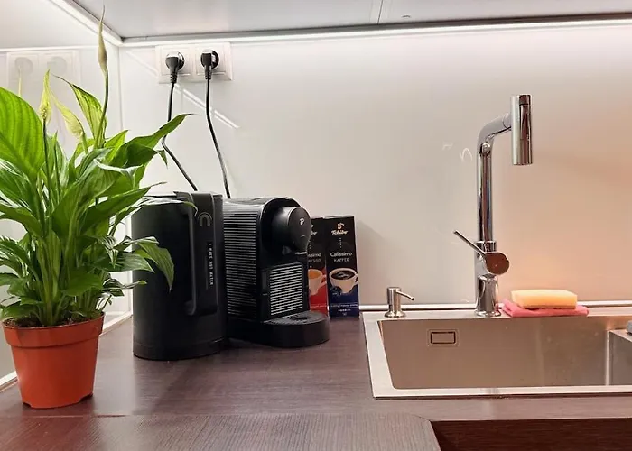 Quiet, Cozy And Sunny In The Absolute Center * Pozsony