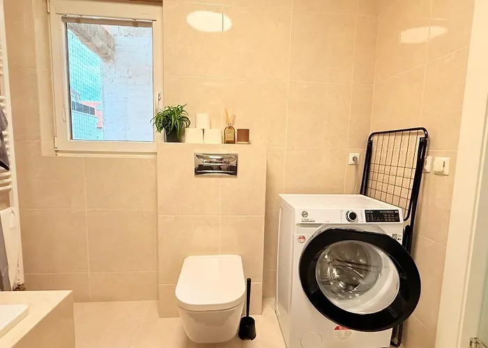 Apartman Quiet, Cozy And Sunny In The Absolute Center